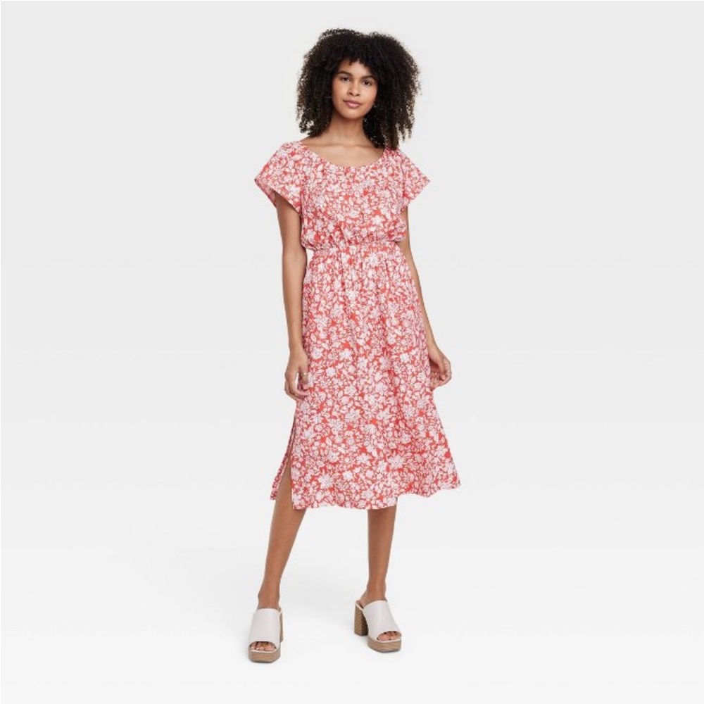 Women’s short sleeve back cut out dress universal thread red floral medium